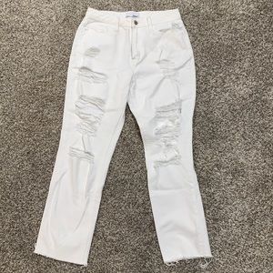 White mom jeans size 26. Worn once!!